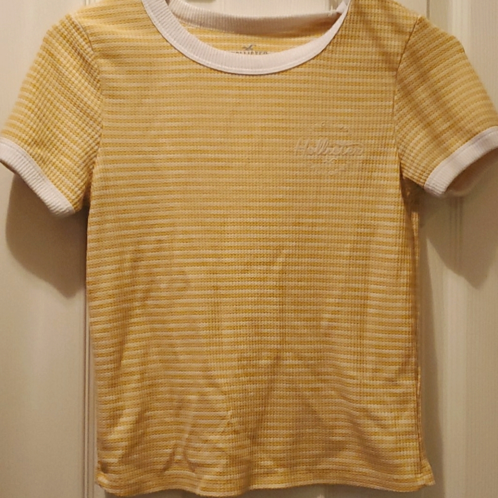 Hollister yellow sun tee